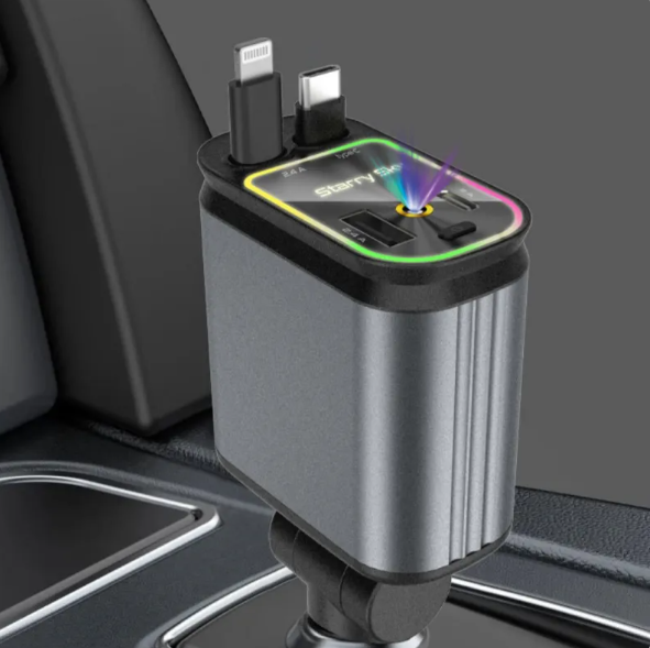 4-in-1 Fast Car Charger 120W - USB-C & USB with Retractable Cable
